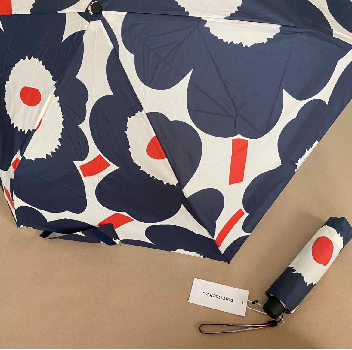 marimekko umbrella in navy/red LINE SHOPPING