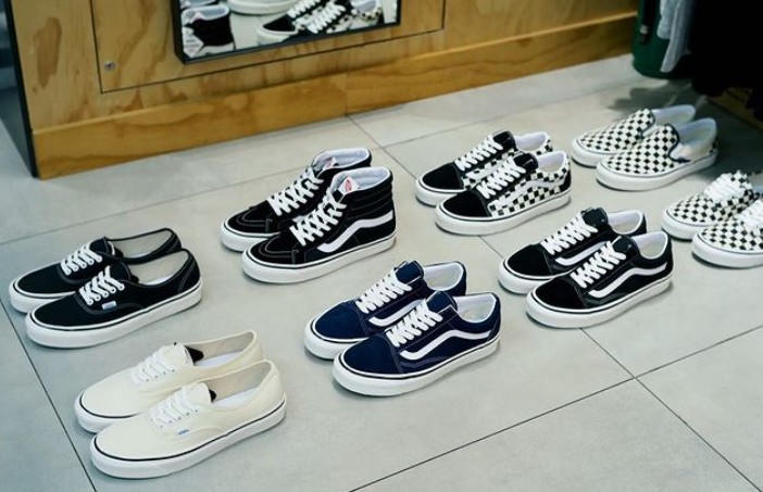 Shop store vans thai