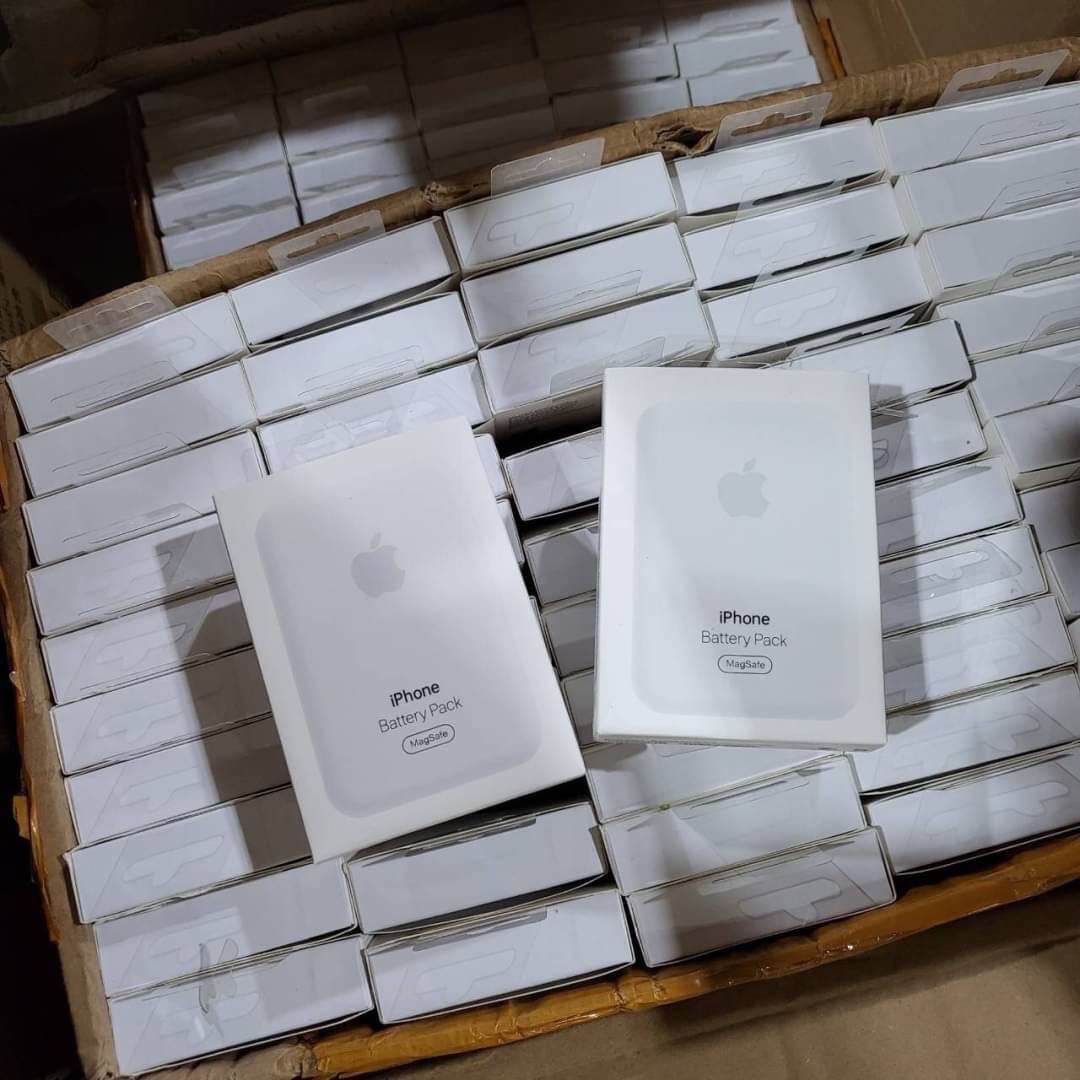 Magsafe Battery Pack เพาเวอร์ไร้สาย LINE SHOPPING