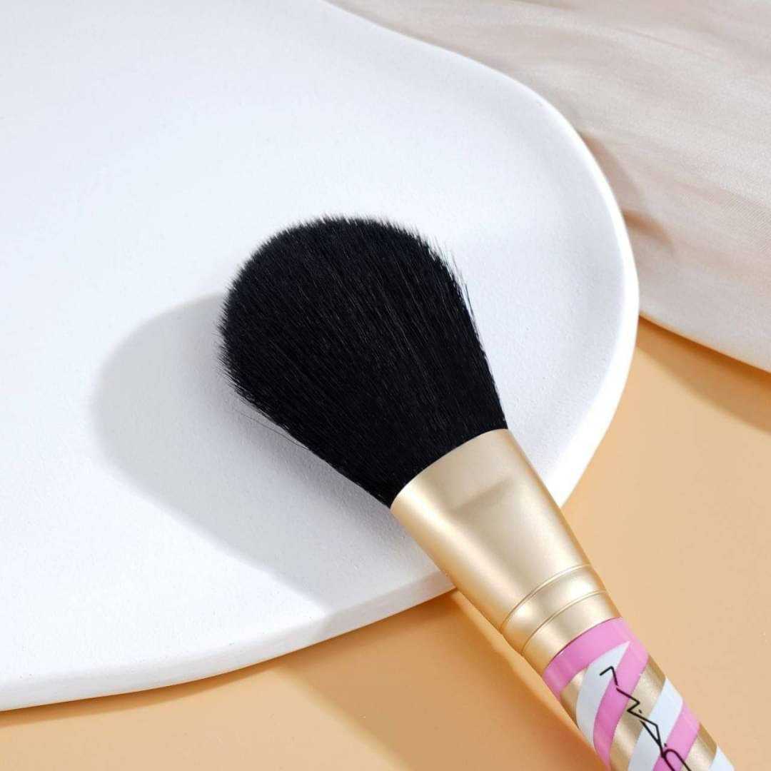 แปรงแต่งหน้า Mac Powder Brush 129SES LINE SHOPPING