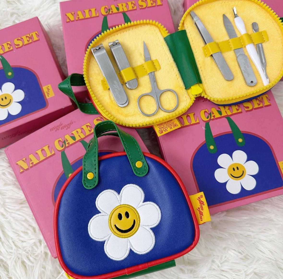 Wiggle nail care set LINE SHOPPING