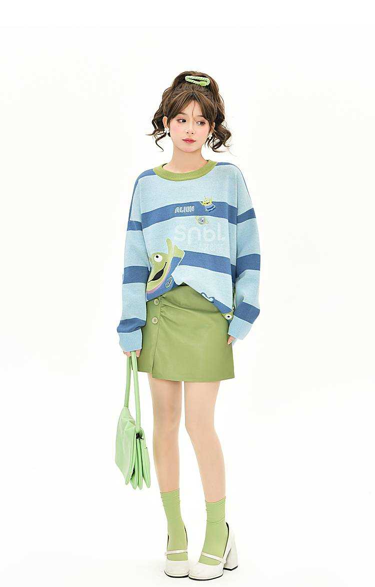 (พร้อมส่ง)Snbl x Toy Story เสื้อสเวตเตอร์แขนยาว Alien ทอยสตอรี่