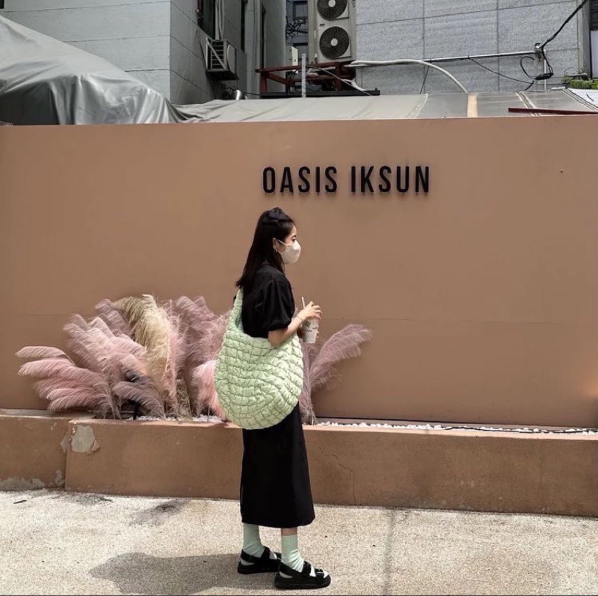 COS Quilted Oversized Shoulder Bag LINE SHOPPING