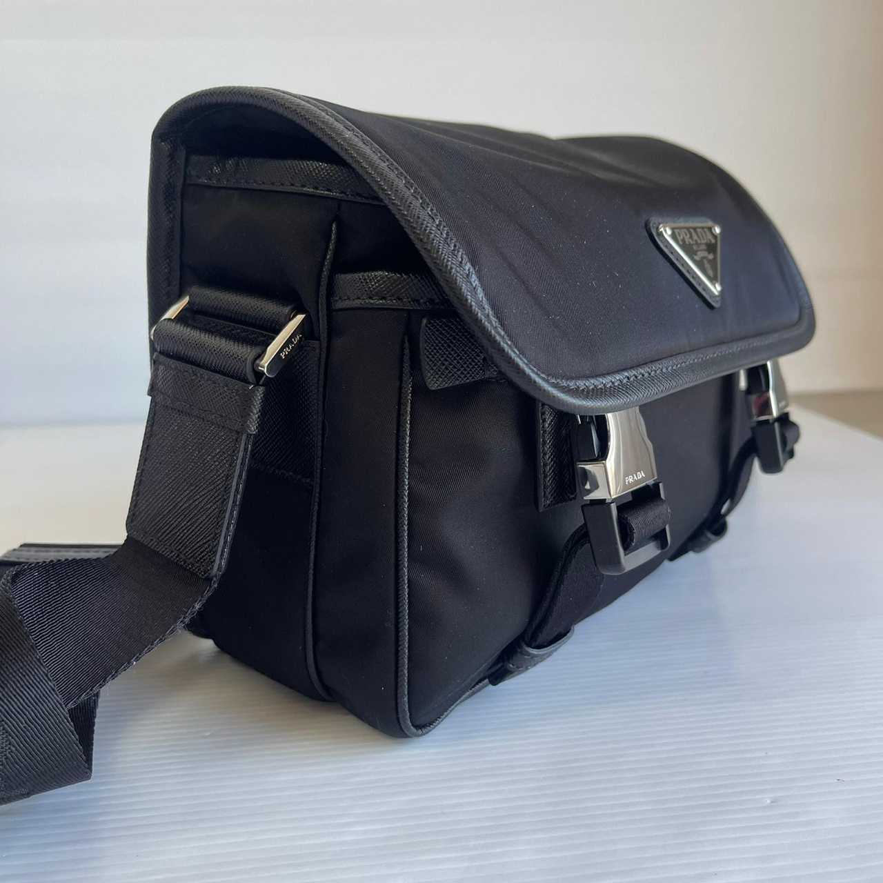 Prada Nylon Messenger bag 22/16/5cm LINE SHOPPING