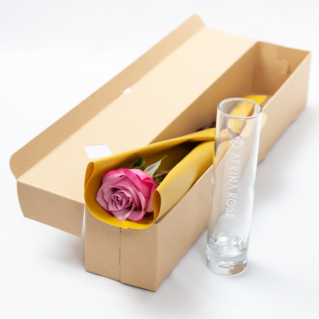 薔薇の1輪ギフトBOX（一輪挿し付き）
